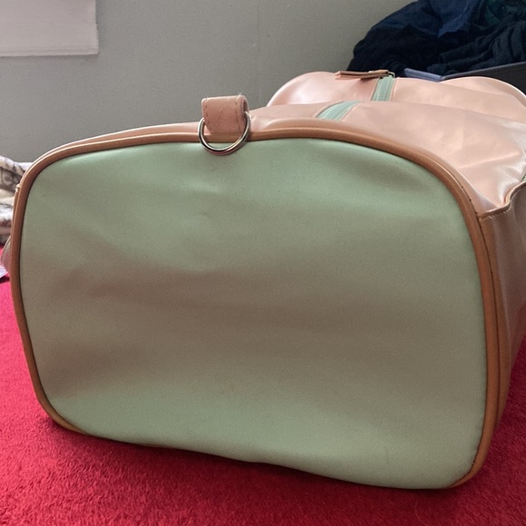 DK Bags NWT Vacay Mode Shoulder Overnight Duffle Adjustable Crossbody Strap - Picture 7 of 17